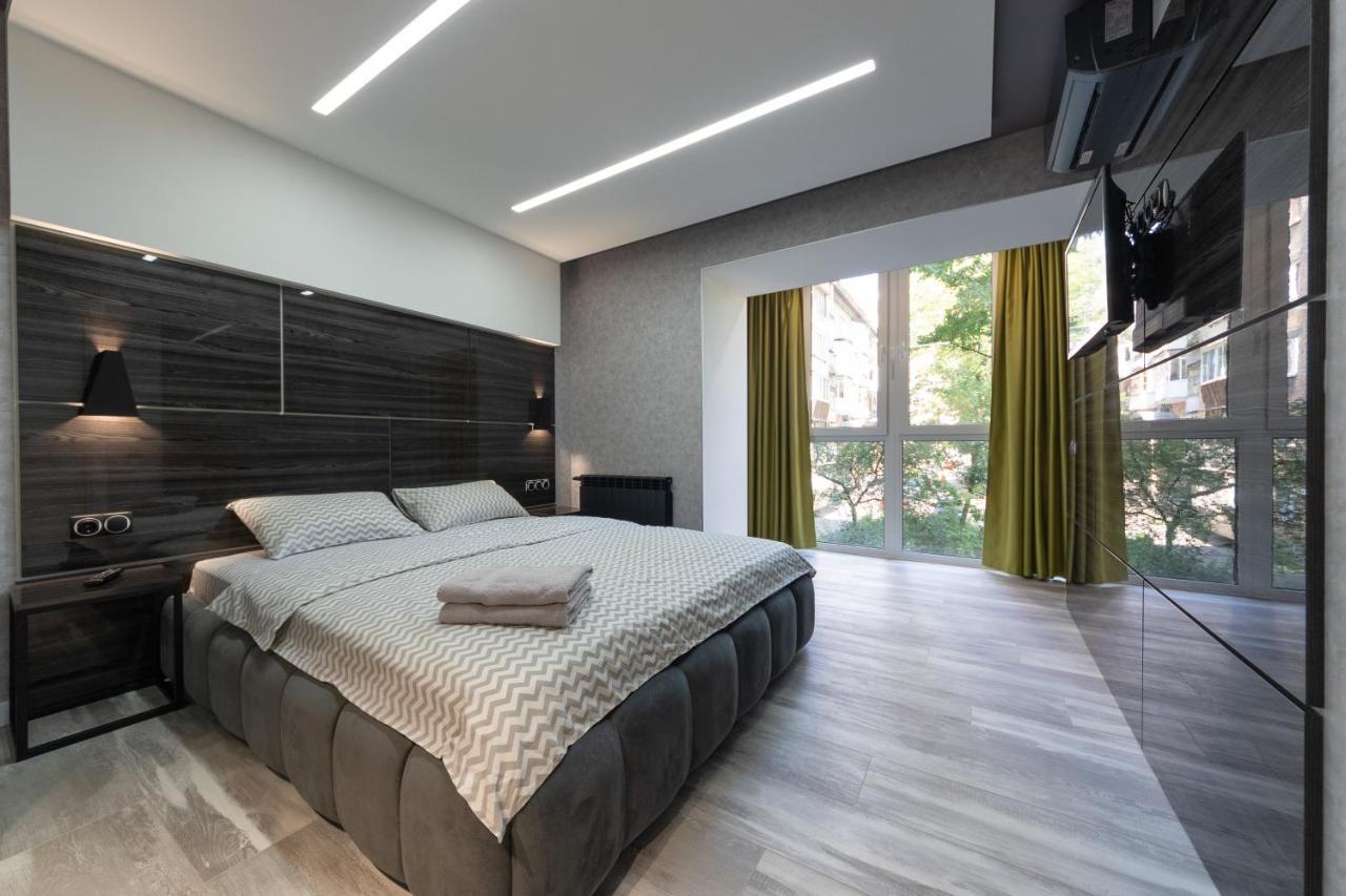 Luxrent Kreshatik Arenacity Skybar Kijów Zewnętrze zdjęcie