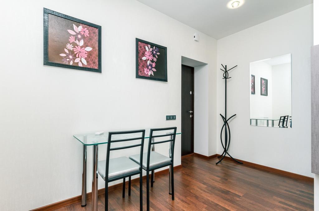 Luxrent Kreshatik Arenacity Skybar Kijów Zewnętrze zdjęcie