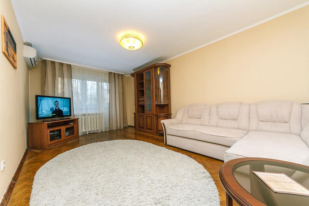 Luxrent Kreshatik Arenacity Skybar Kijów Zewnętrze zdjęcie