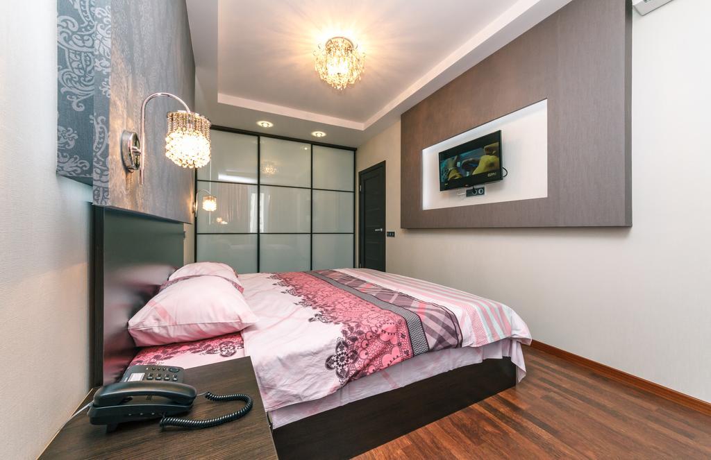 Luxrent Kreshatik Arenacity Skybar Kijów Zewnętrze zdjęcie